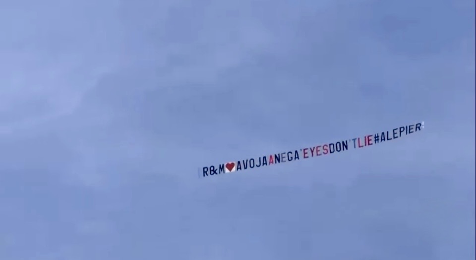 “GF Vip”, primo aereo per Piera e Ale: «Eyes don’t lie». Avoja a negà "GF Vip", primo aereo per Piera e Ale: «Eyes don't lie». Avoja a negà