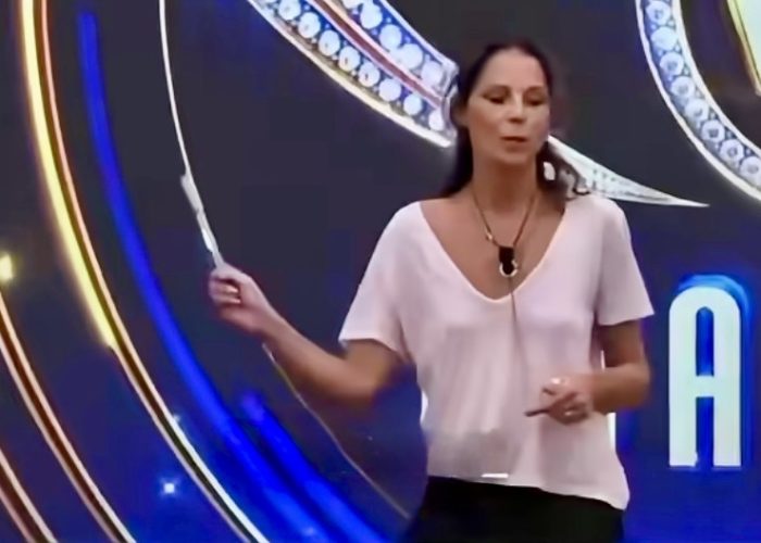 "GF Vip", Marina punta il dito contro Jonathan: «Sei un ipocrita»e scoppia la lite