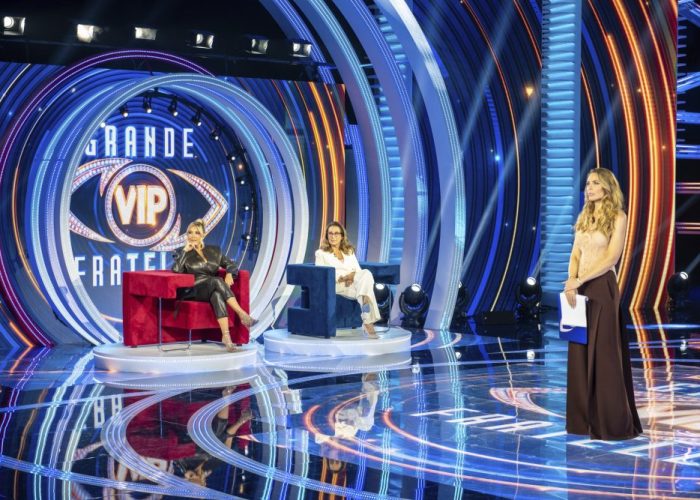 “GF Vip 9” tra monotonia e dissing, esplode il “Meloni Gate” e il Team di Piera lancia un comunicato bomba "GF Vip 9" tra monotonia e dissing, esplode il "Meloni Gate" e il Team di Piera lancia un comunicato bomba